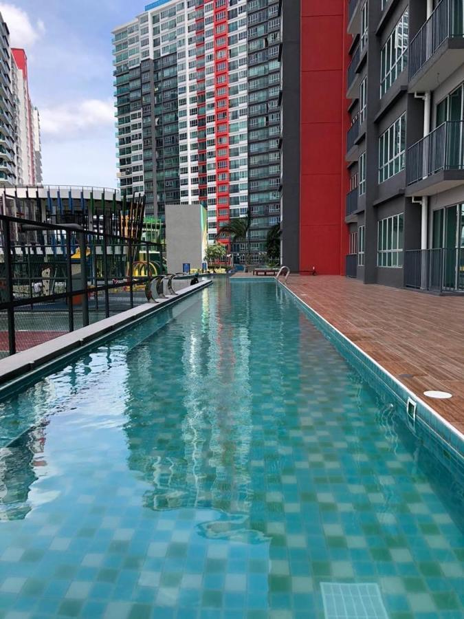 Rantissi Homestay The Zizz Damansara North Petaling Jaya Eksteriør bilde