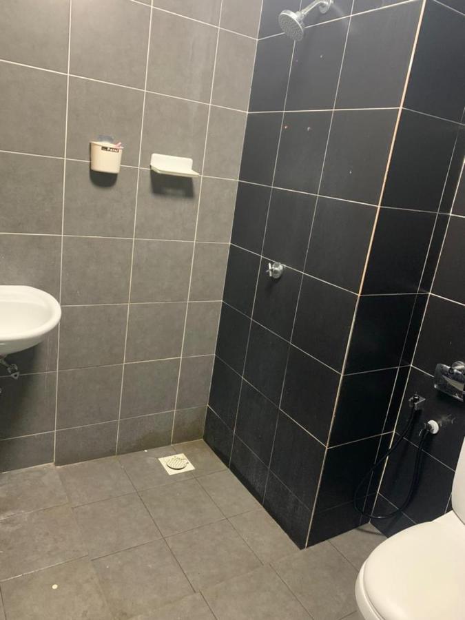 Rantissi Homestay The Zizz Damansara North Petaling Jaya Eksteriør bilde